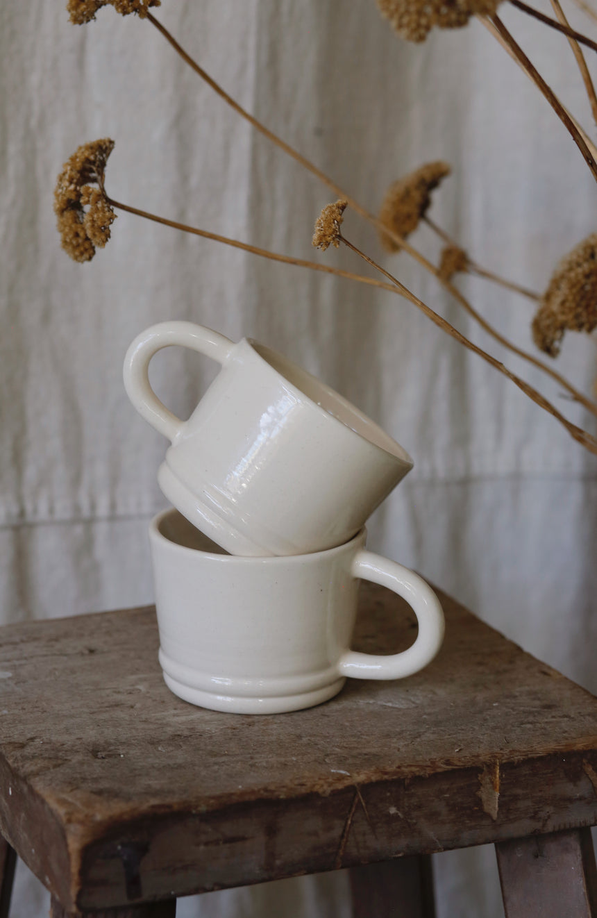 Creamy White Ribbed Mug