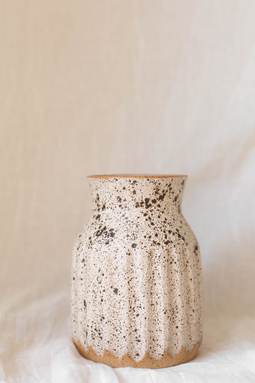 Fluted Speckled Utensil Holder