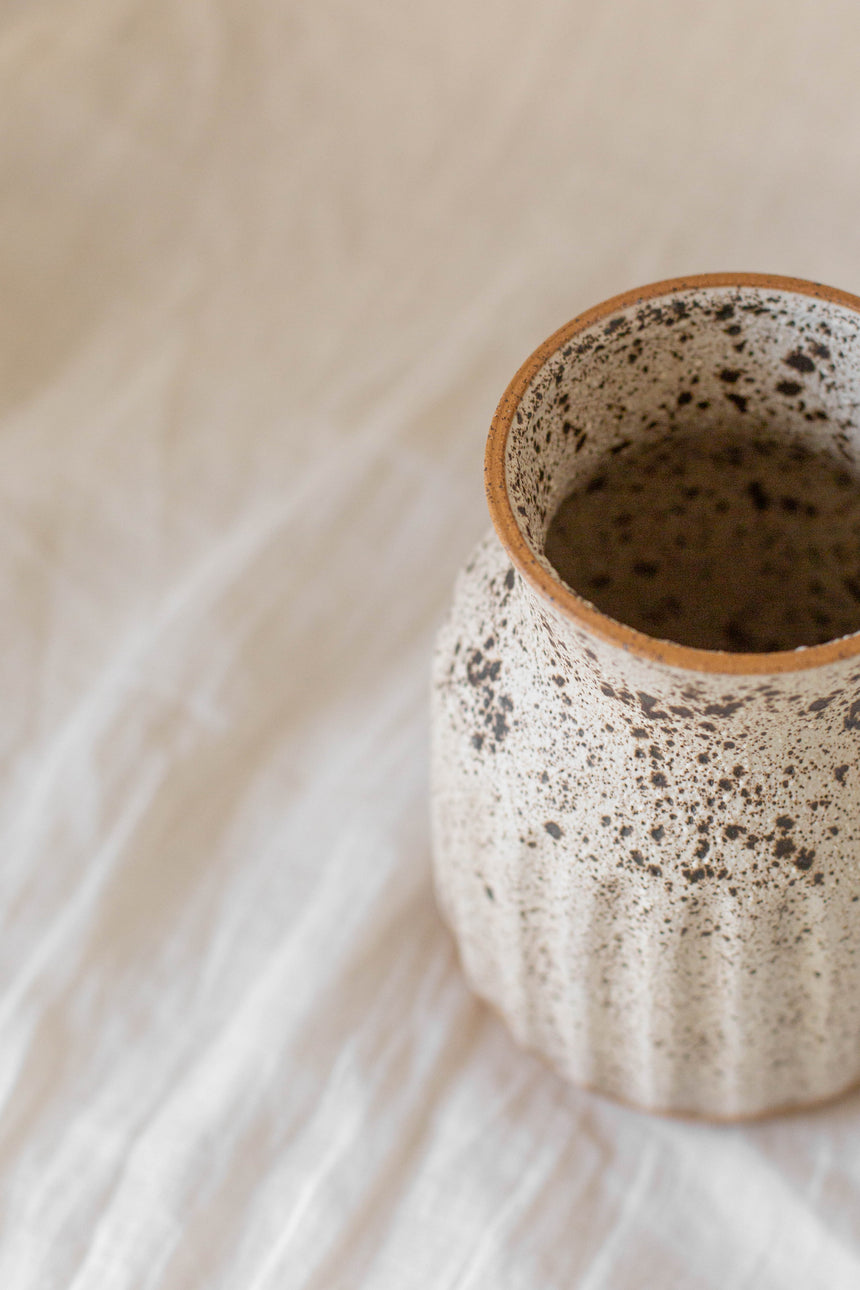 Fluted Speckled Utensil Holder
